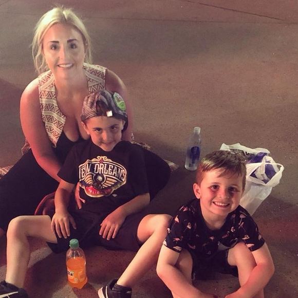 Meet your Posher, Laura - Picture 1 of 1